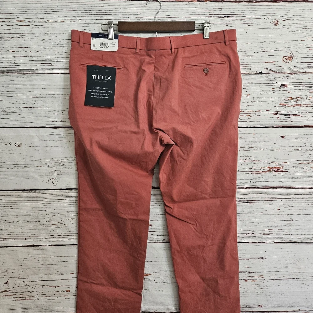 NWT Tommy Hilfinger Red Men's Modern-Fit Tb Flex Stretch Pants Size 40W X 30L
